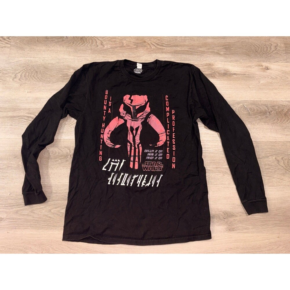 Men’s Star Wars The Mandalorian Retro Vengence Long-Sleeve T-Shirt